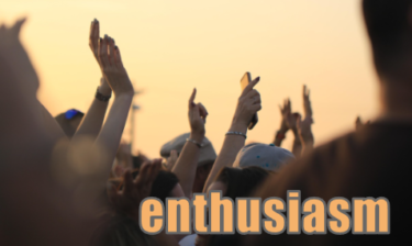 【語源も分かって、忘れない】英単語「enthusiasm」の意味と使い方・覚え方・文法解説【en-(中に)+thus(神)+iasm(状態)=心の中に神が入り込んでいる状態】