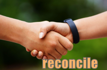 【語源も分かって、忘れない】英単語「reconcile」の意味と使い方・覚え方・文法解説【re-(再び)+conciliate(結びつける)=バラバラのものを再び戻す】