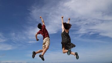 【語源も分かる】英単語 allow の意味・使い方・文法を徹底解説！allow A to do や類義語との違い