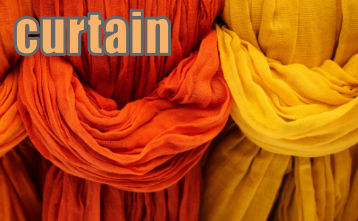 【語源も分かって、忘れない】英単語「curtain」の意味と使い方・覚え方・文法解説【cur-(囲い)+-tain(覆うもの)=中庭や空間を囲って区切るもの】