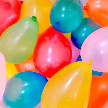 【語源も分かる】英単語「swell」の意味と使い方・類義語との違い【コアイメージ：内側からぷくーっと膨らむ】