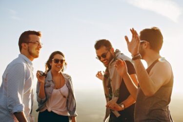 What Does Parcero (Parce) Mean in Colombia? Colombian Slang Explained
