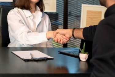 Tú vs. Usted: How to Say Formal “You” in Spanish and When to Use Usted